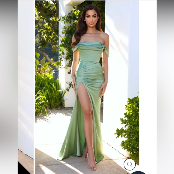 MODAGLAM Boutique Natalia Dress in Sage size 2